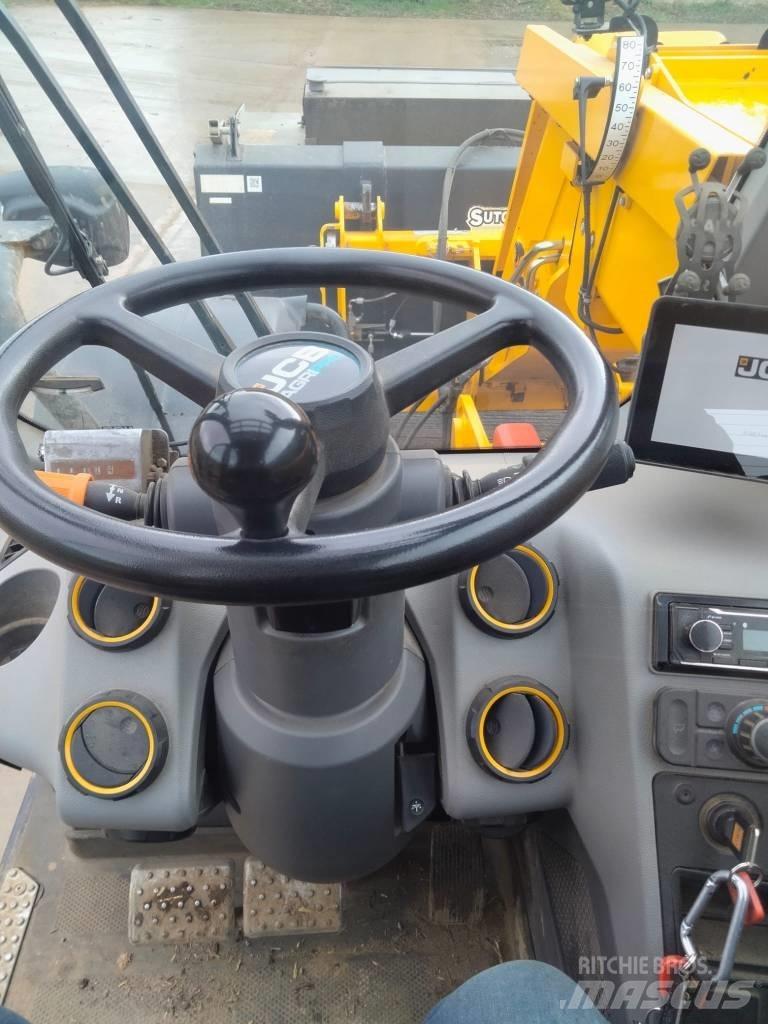 JCB 542-70 Kmetijski teleskopski nakladalci