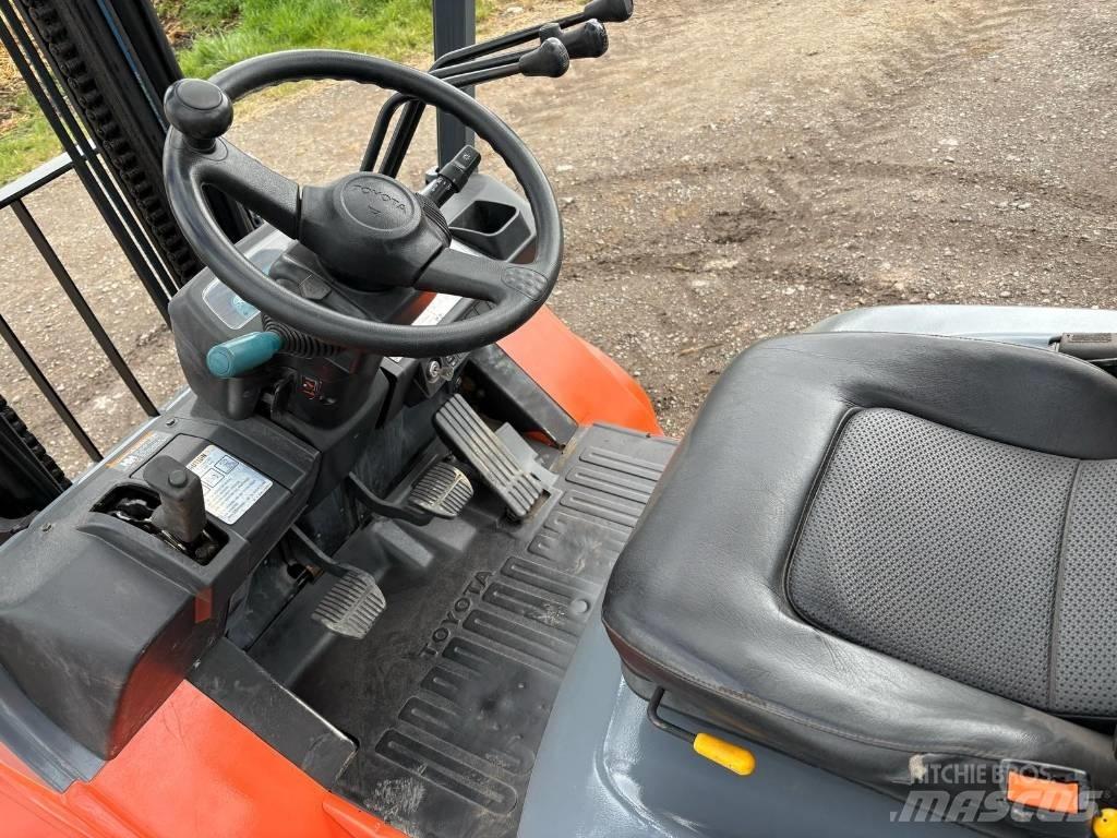 Toyota 7FGJ35 Plinski viličarji