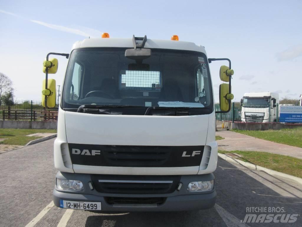 DAF 45.210 ATI Tovornjaki za prevoz avtomobilov z vitlom
