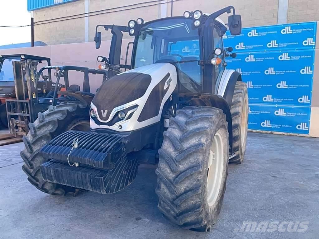 Valtra G115 Traktorji