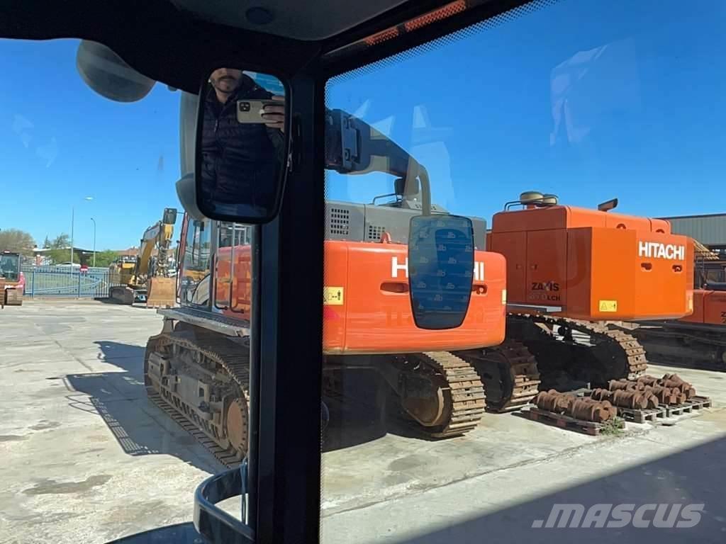 Valtra G115 Traktorji