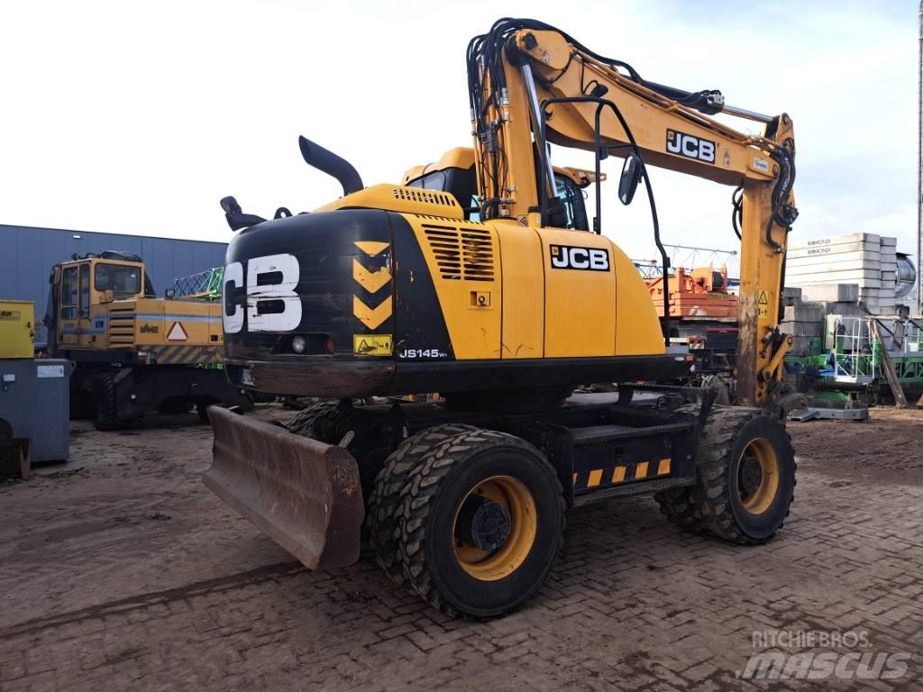 JCB JS 145 W Bagri na kolesih