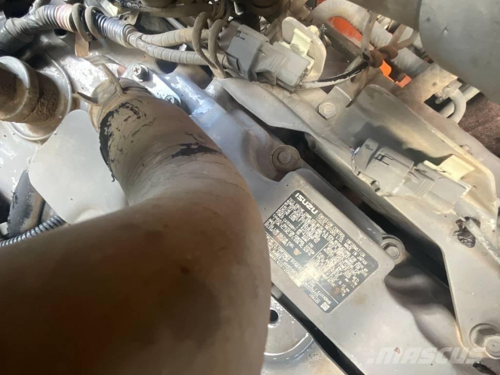 Hitachi ZX 135 US-6 Bagri goseničarji