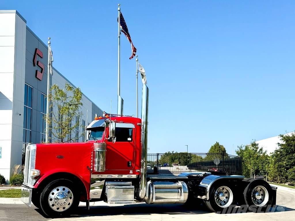 Peterbilt 389 Vlačilci