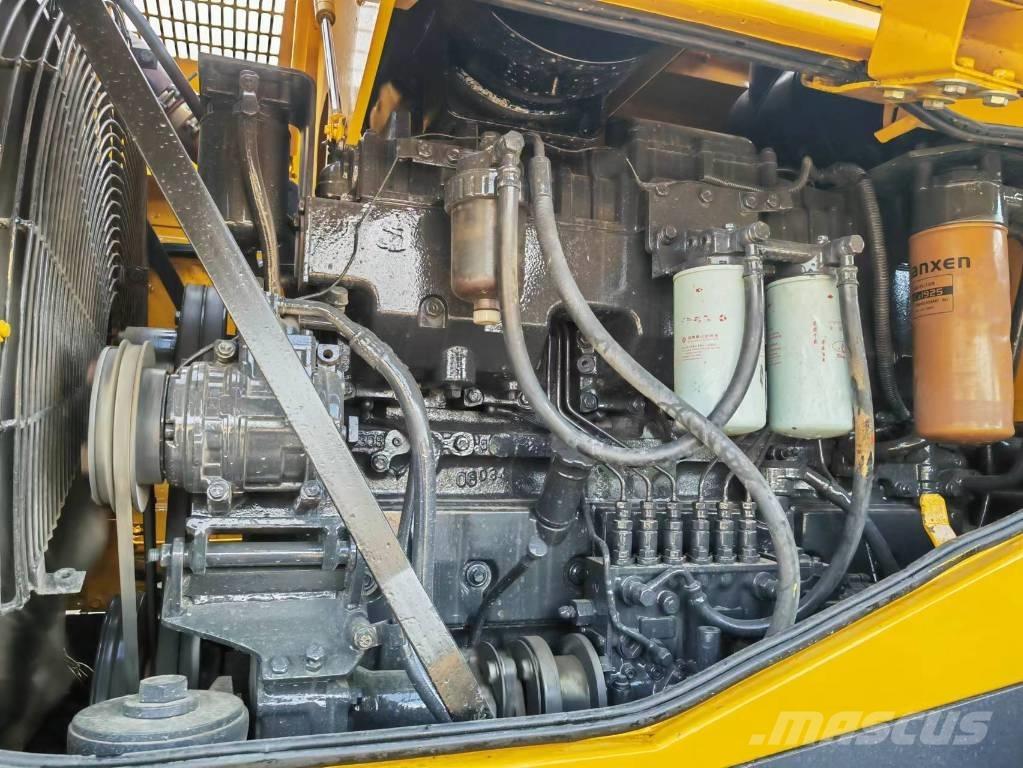 Komatsu WA 470-3 Bagri goseničarji