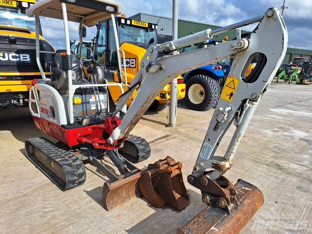 Takeuchi TB216 Mini bagri <7t