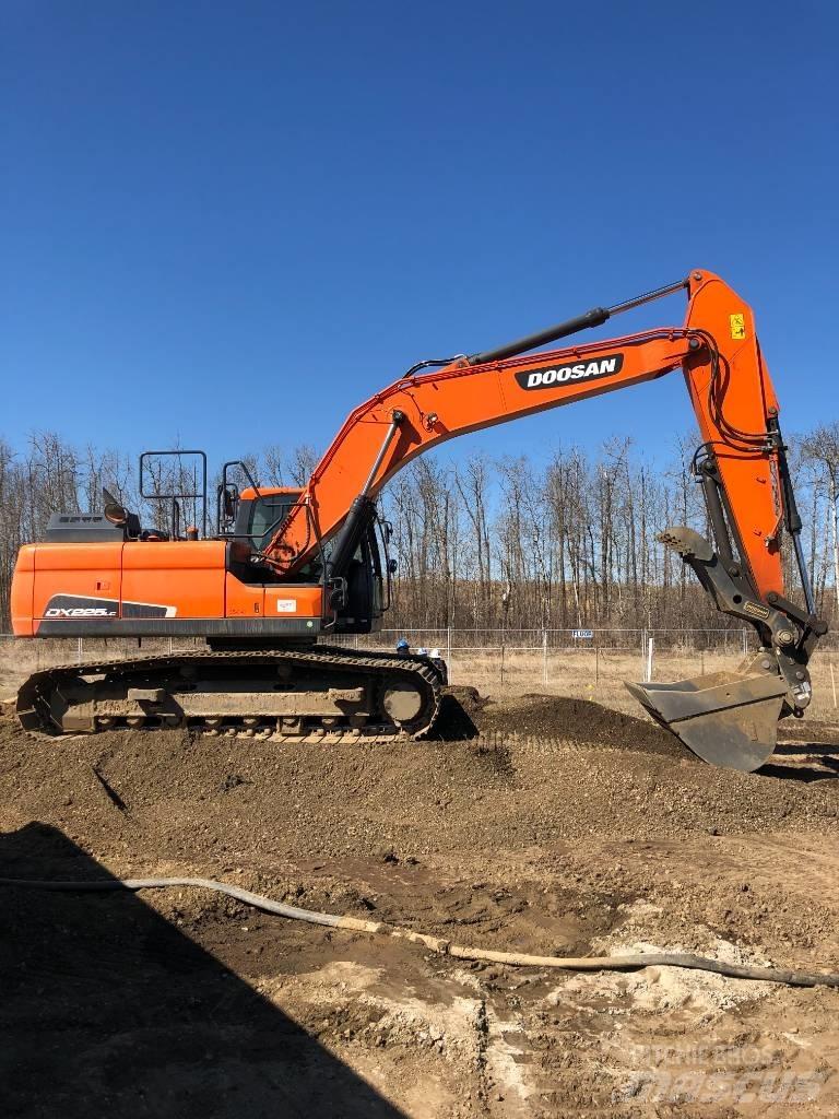 Develon DX225LC-5 Bagri goseničarji