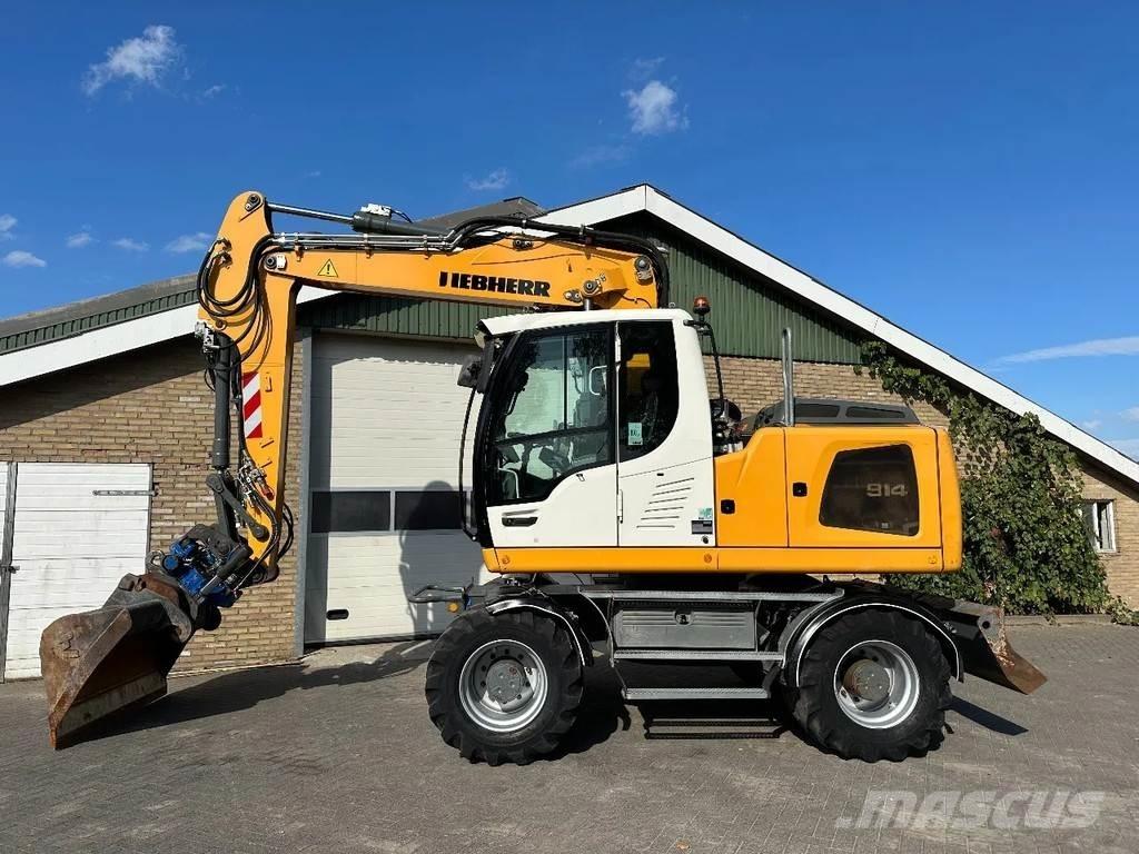 Liebherr A914 Bagri na kolesih