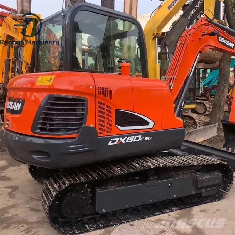 Doosan DX 60-9 C Bagri goseničarji