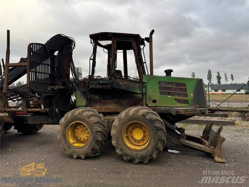 John Deere 1110D Forwarderji