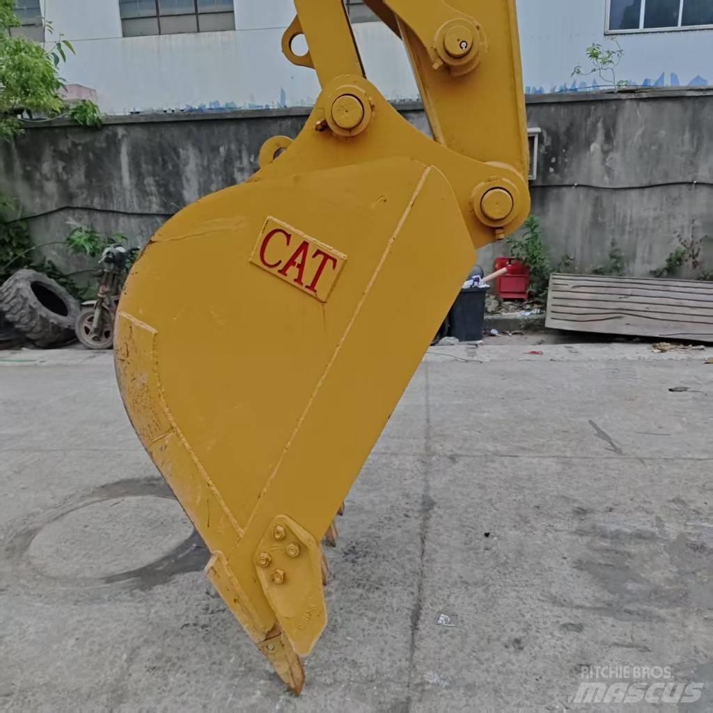CAT 320 Bagri goseničarji