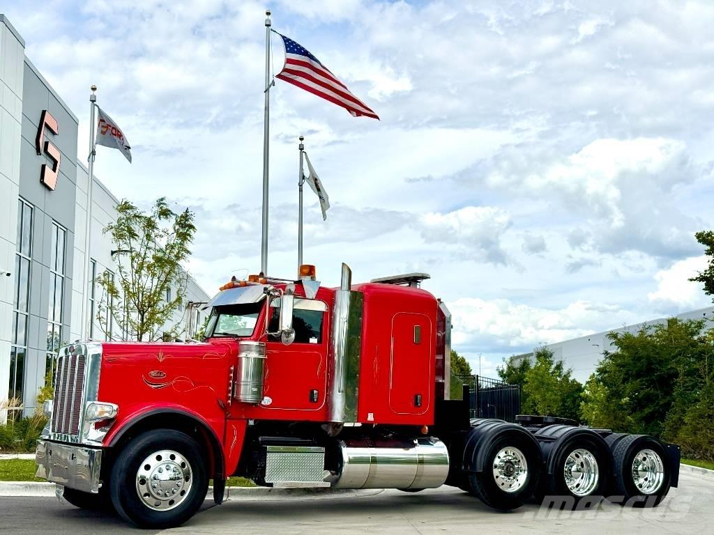 Peterbilt 388 Vlačilci