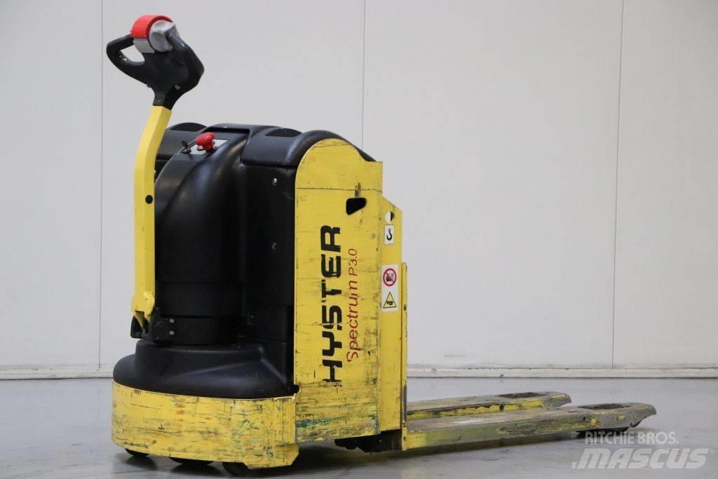 Hyster P3.0 Električni nizko dvižni viličar