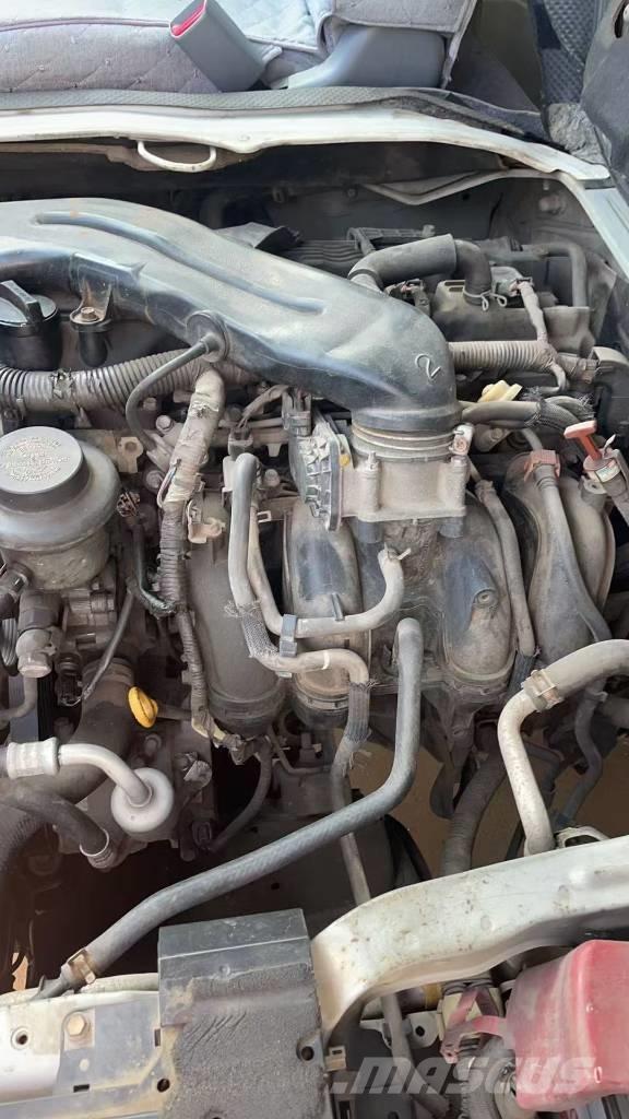 Toyota Hiace Medkrajevni avtobusi