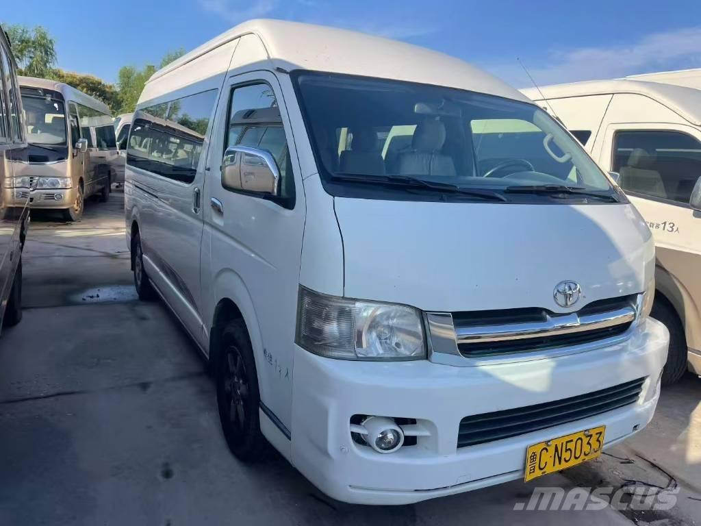 Toyota Hiace Medkrajevni avtobusi
