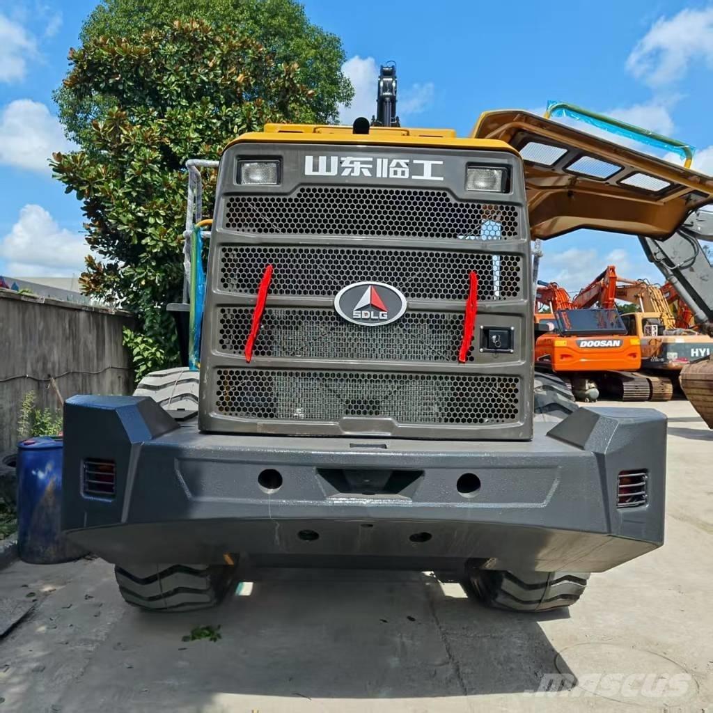 SDLG LG 958 F Kolesni nakladalci