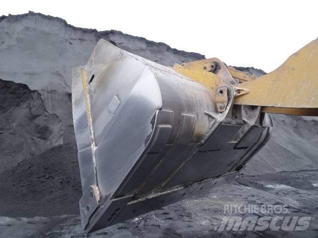 CAT 982 M Kolesni nakladalci