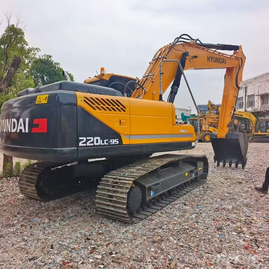 Hyundai 220LC-9S Bagri goseničarji