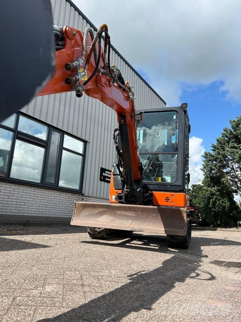 Hitachi ZX33U-6 Mini bagri <7t