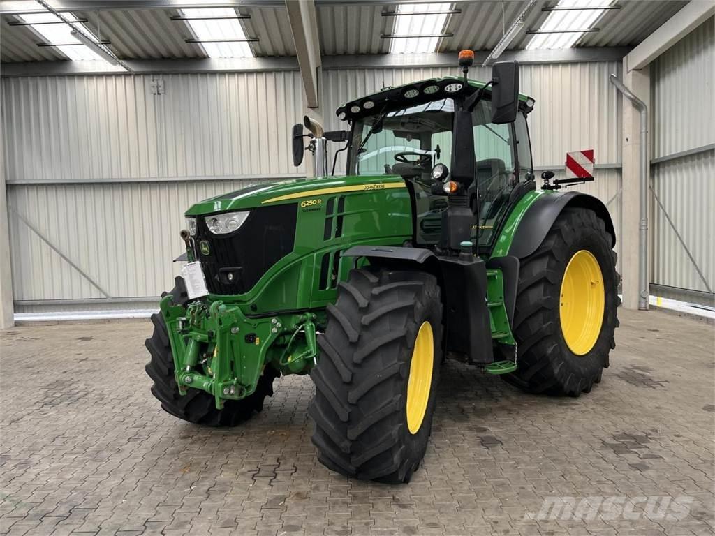 John Deere 6250R Traktorji