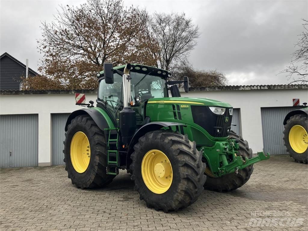 John Deere 6250R Traktorji