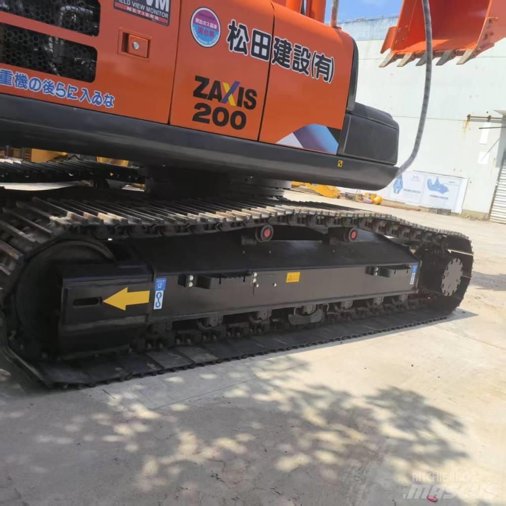 Hitachi ZX200 Bagri goseničarji