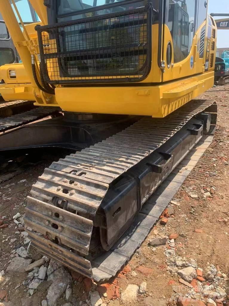Komatsu PC 120-8 Midi bagri 7t – 12t