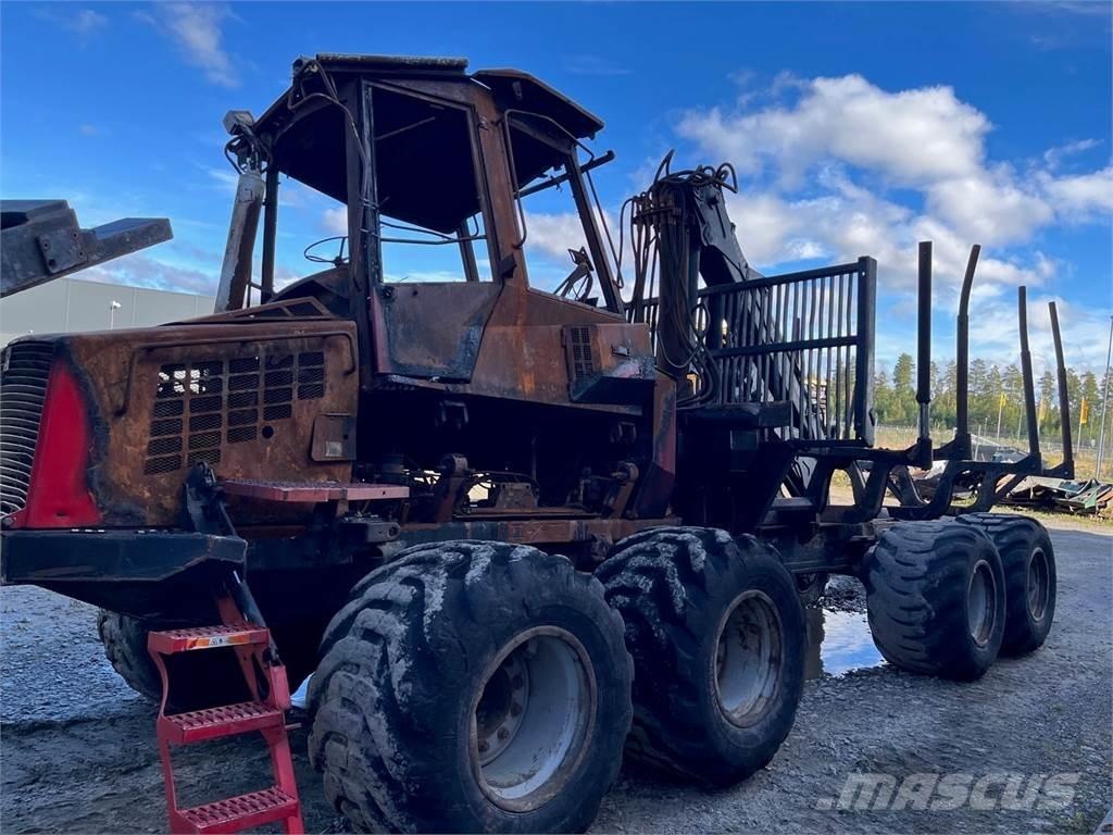 Komatsu 840TX Forwarderji