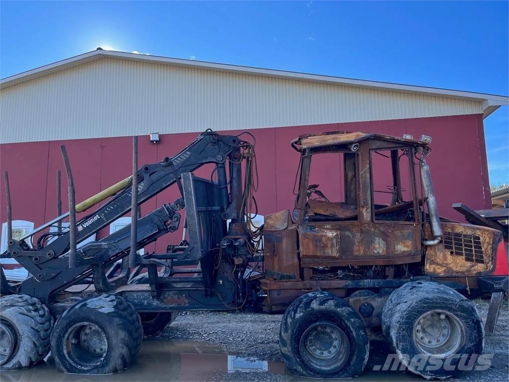 Komatsu 840TX Forwarderji