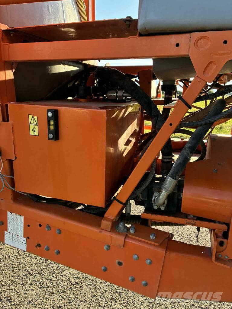 Jacto ADVANCE 3000 Vlečne škropilnice