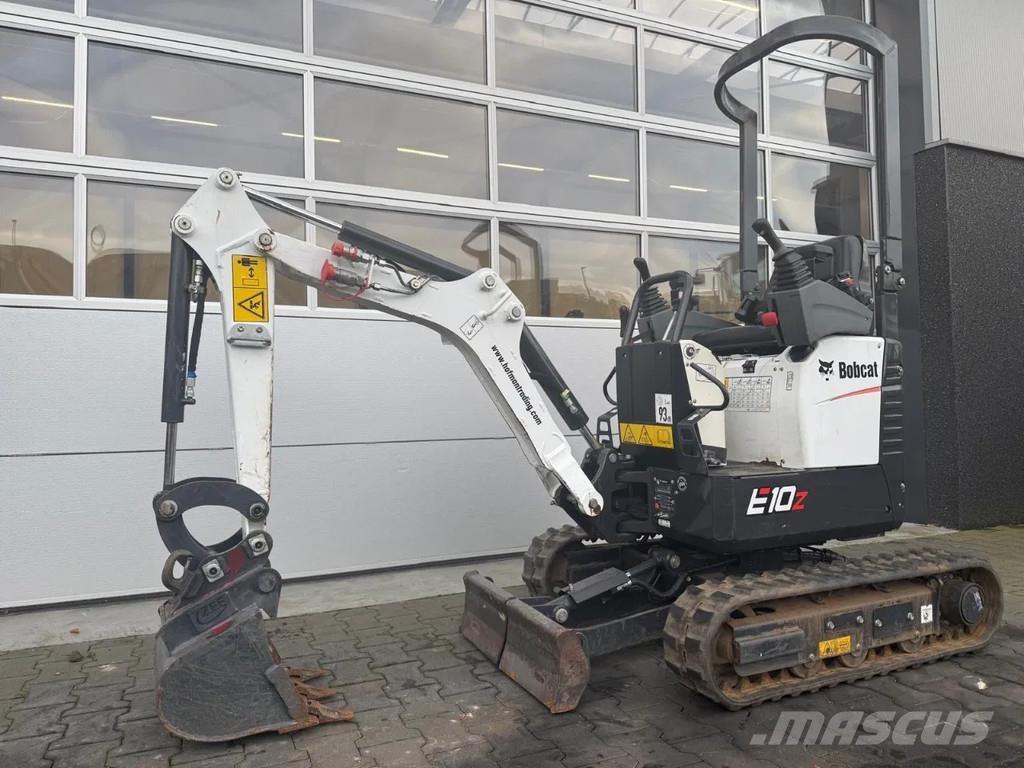 Bobcat E10z Mini bagri <7t