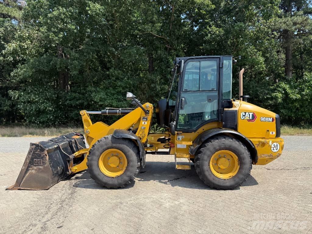 CAT 908 Kolesni nakladalci