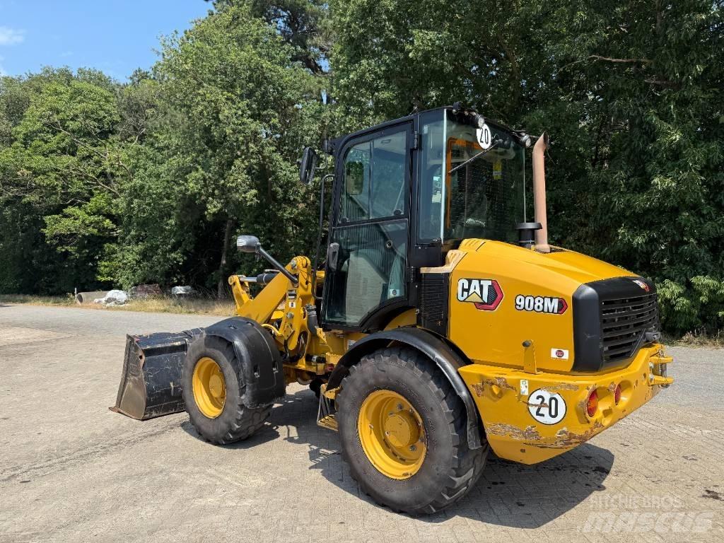 CAT 908 Kolesni nakladalci