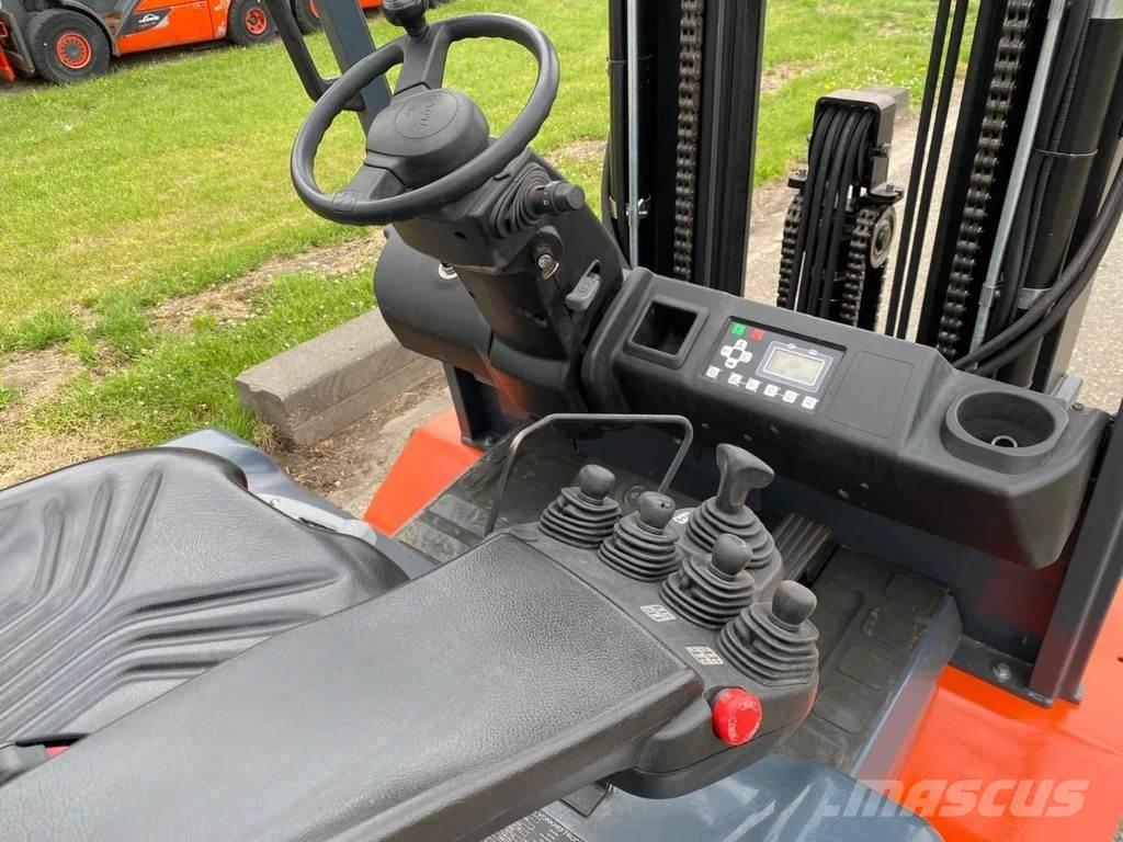 Toyota 8FBMT40 Električni viličarji