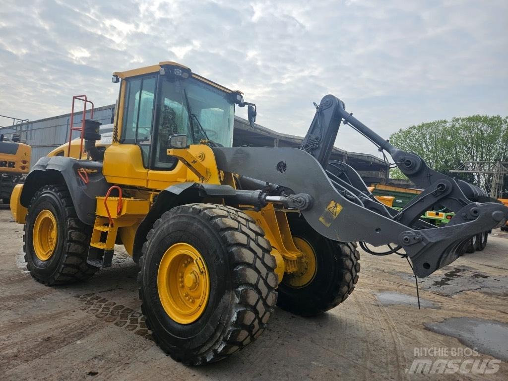 Volvo L 110 H Kolesni nakladalci