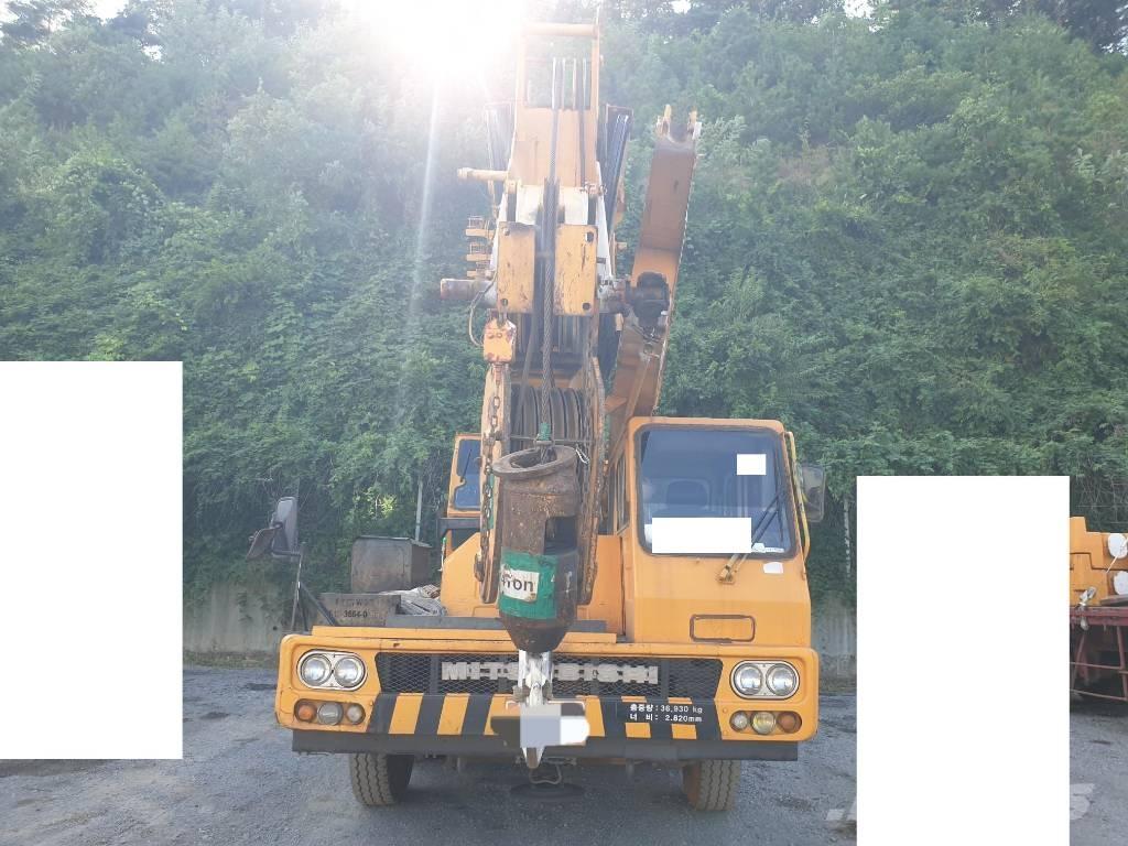 Hyundai HC 50 Rabljeni žerjavi za vsak teren