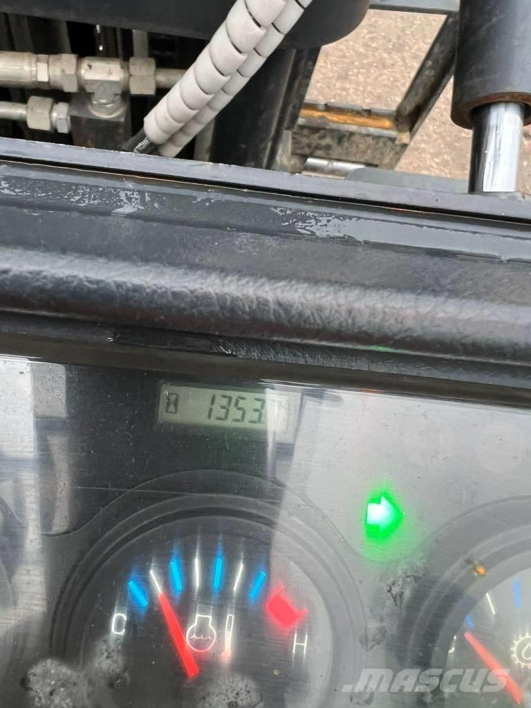 Doosan D 25 GP Dizelski viličarji