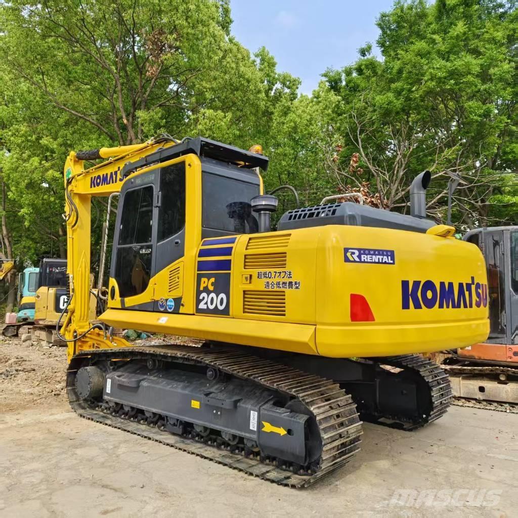 Komatsu PC 200-8 Bagri goseničarji