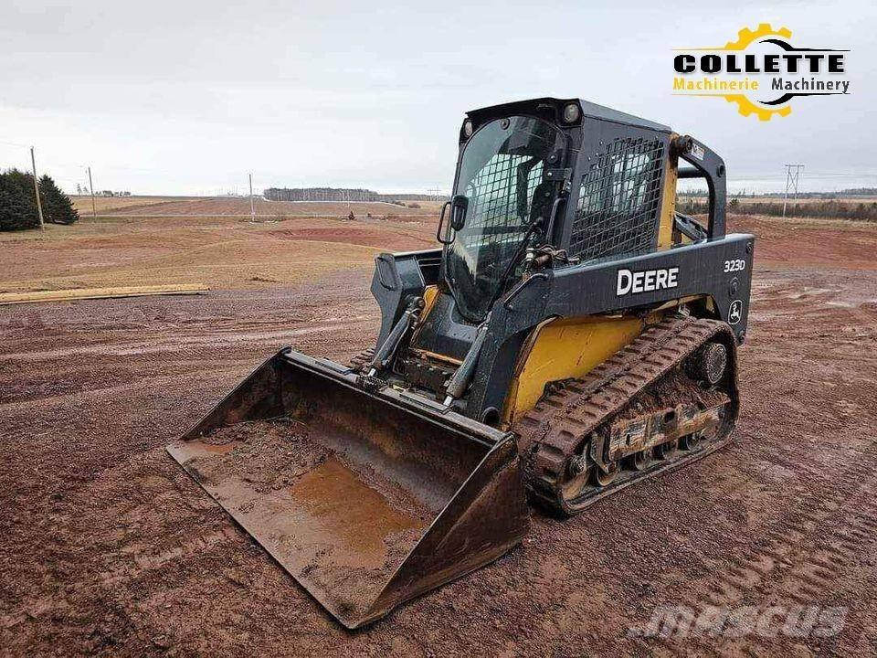 DEERE 323D Skid steer mini nakladalci