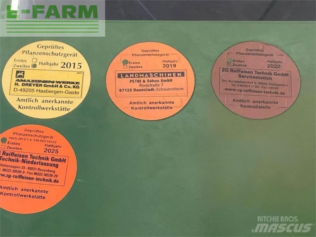 Amazone UX4200 Vlečne škropilnice