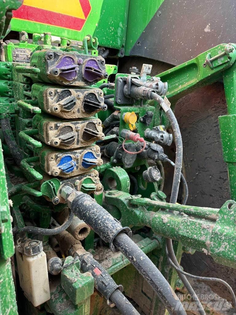 John Deere 7310R Traktorji