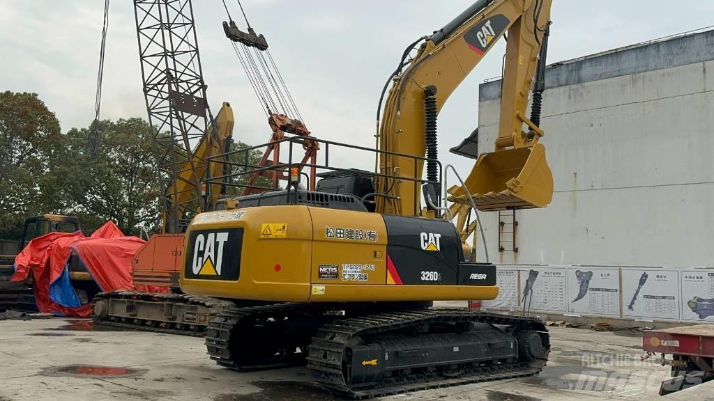 CAT 326D2 Bagri goseničarji