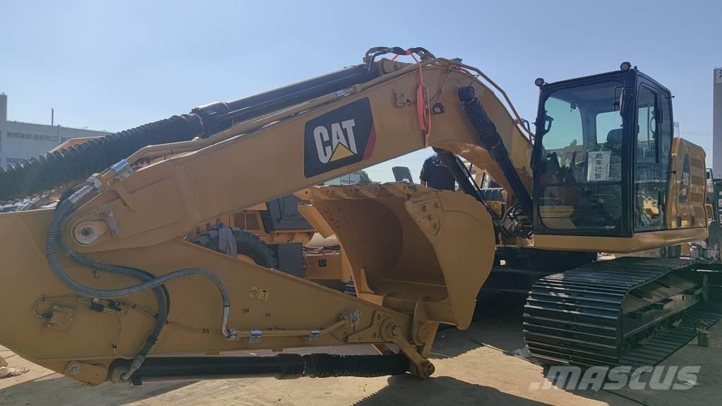 CAT 2018 CAT 320 Bagri na kolesih