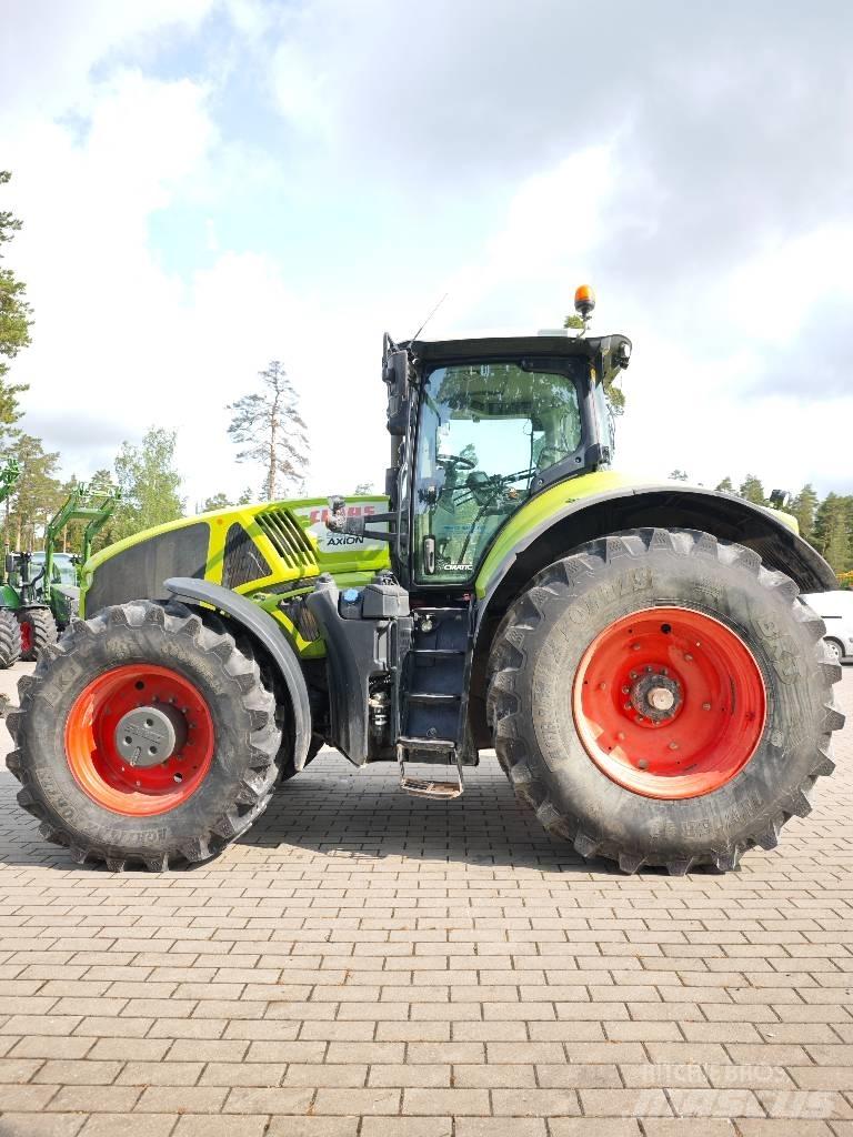 CLAAS Axion 940 Traktorji