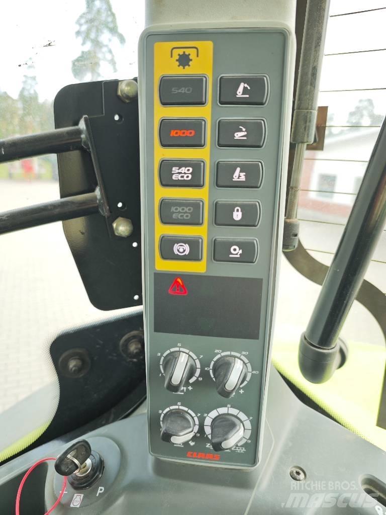 CLAAS Axion 940 Traktorji