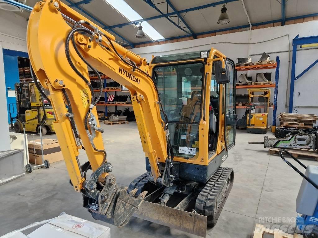 Hyundai R18-9AK Mini bagri <7t