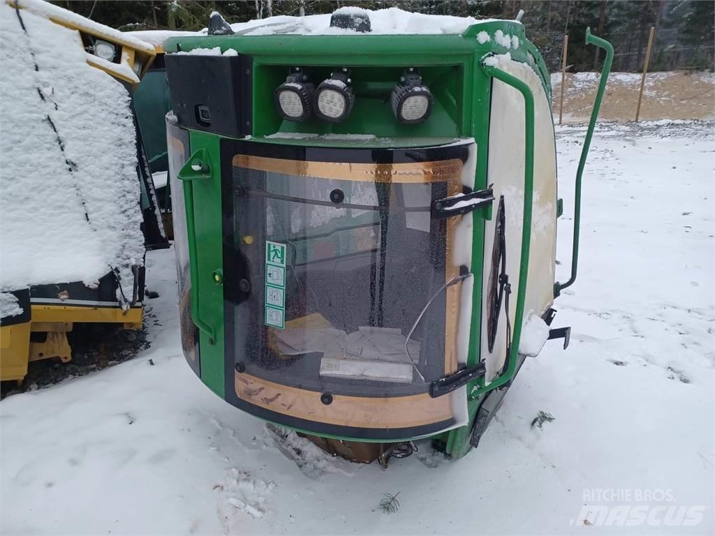 John Deere 1210e Kabine in notranjost