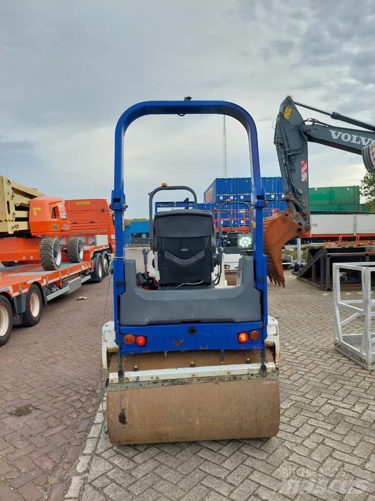 Dynapac CC1200 VI Dvojni valjarji