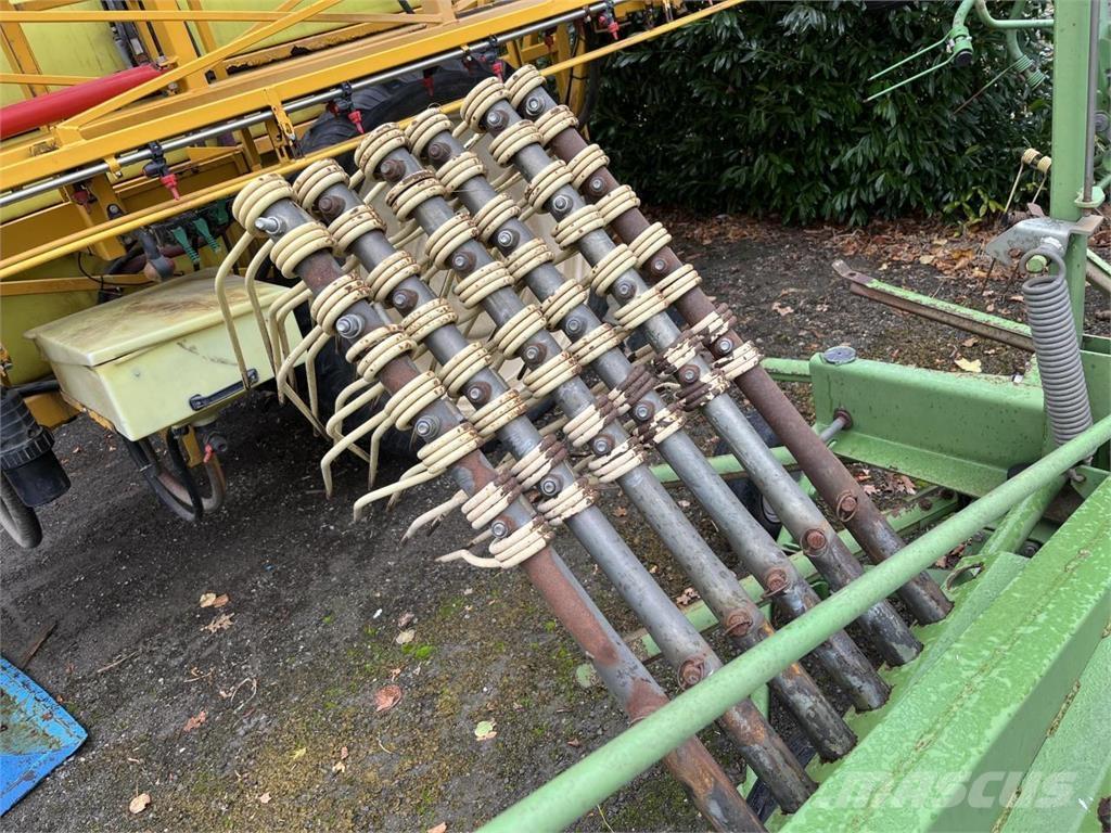 Krone SWADRO 461 Zgrabljalniki