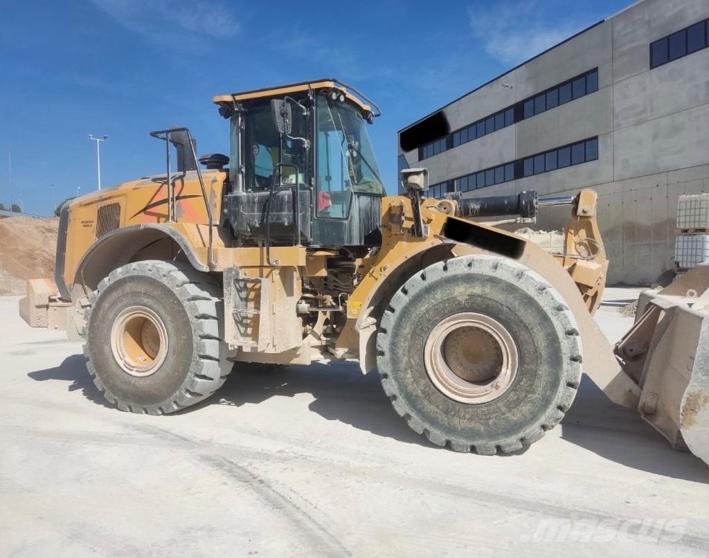 CAT 966 M Kolesni nakladalci